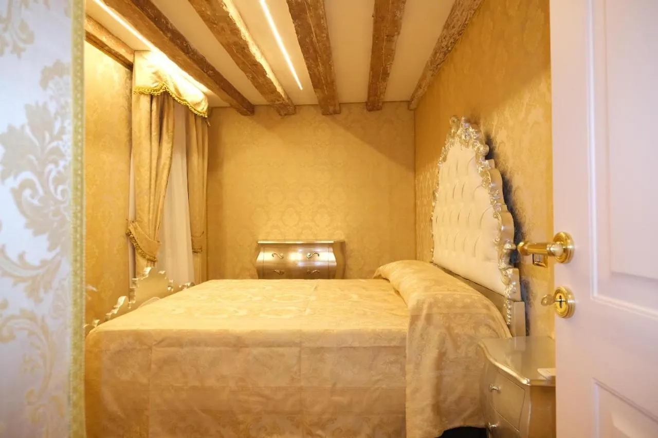 Ca' Fabrizio Close To San Marco Venice Apartment